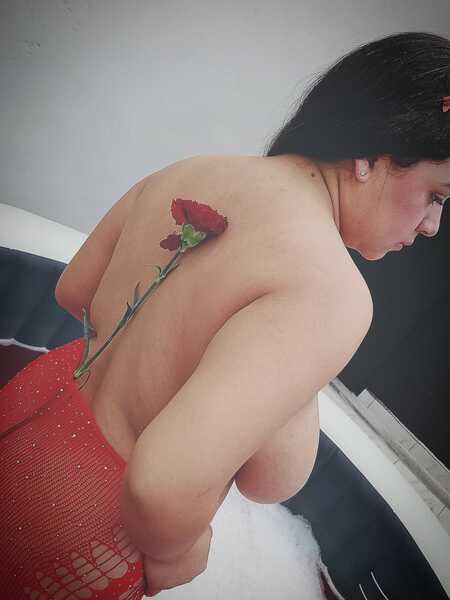 Performer julianamilan Photo 1