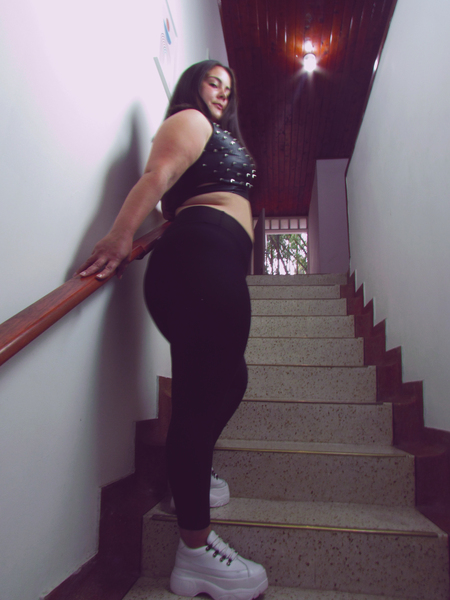 Performer MelissaTomphson Photo 8