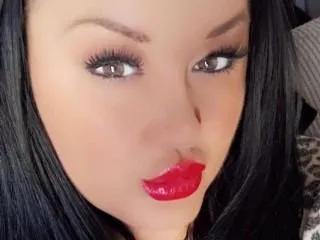 KatiekayDavis profielfoto van cam model