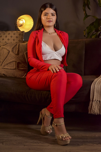 Interprete hornysschoolgirl18 Foto 10