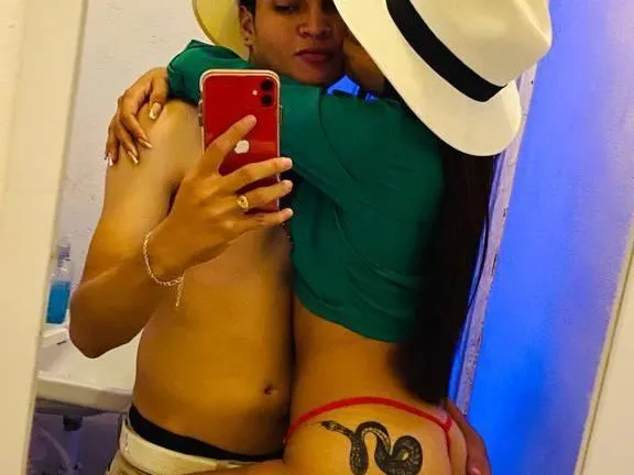 AgathaandDereck profielfoto van cam model