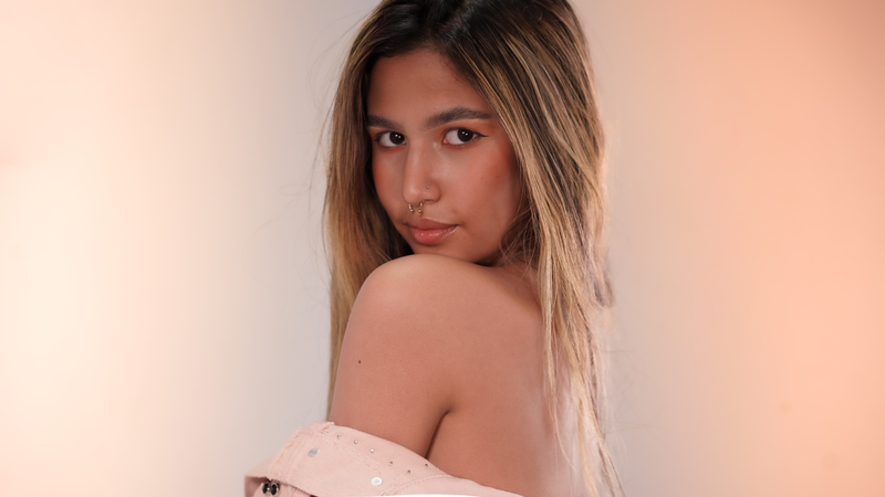 Artist AMYILOVE Foto 2