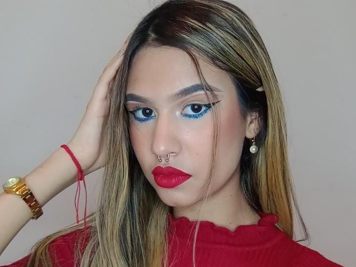 Image de profil du modèle de webcam AMYILOVE