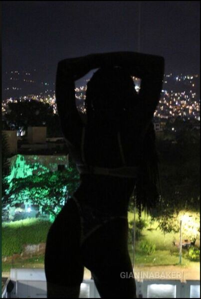 Artist GianinaBaker Foto 3