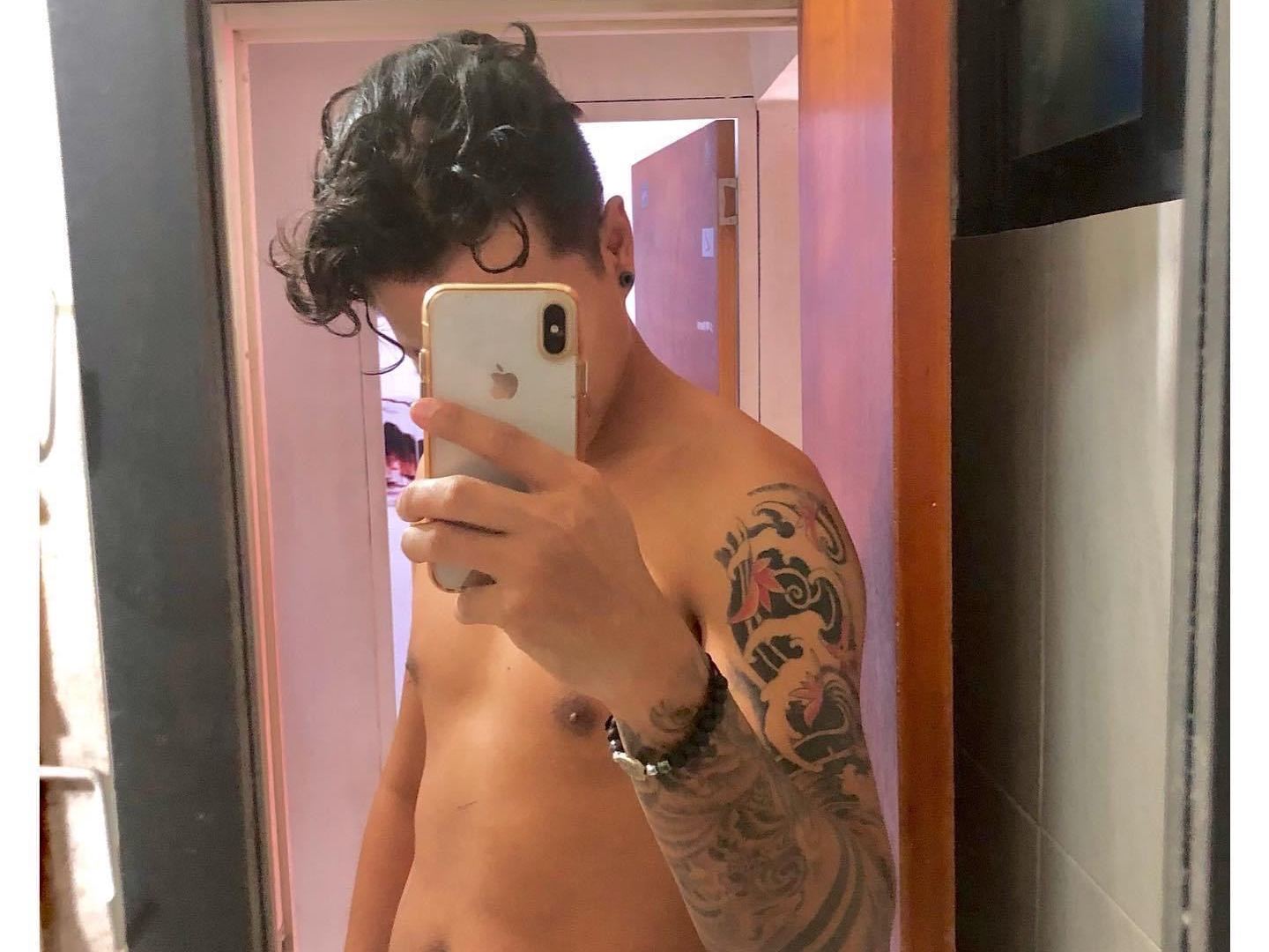 AlexRiehle profielfoto van cam model