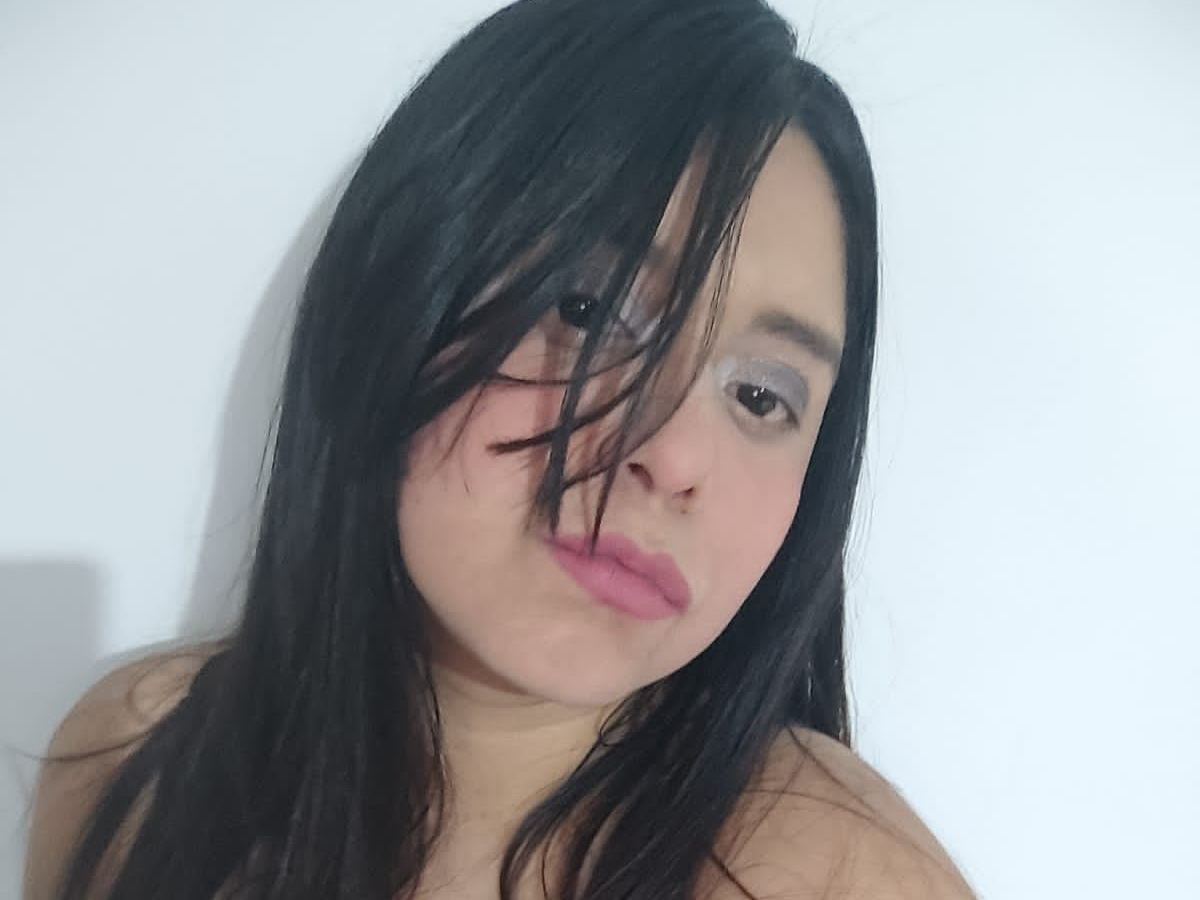 Imagen de perfil de modelo de cámara web de shiory24