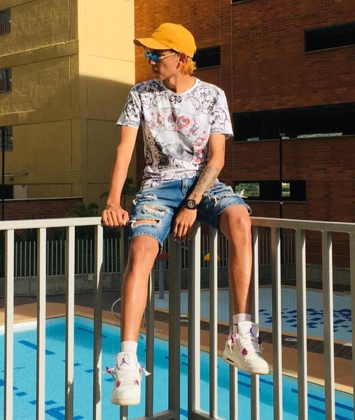 Artista morbidskinny Foto 2