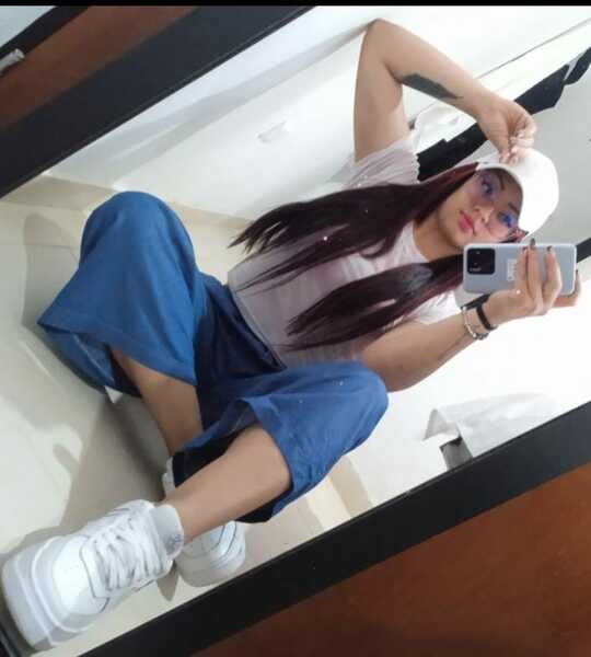 Intérprete Amirasex Foto 2