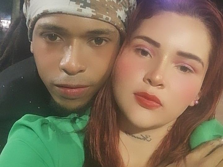 Betsyxrobert cam model profile picture