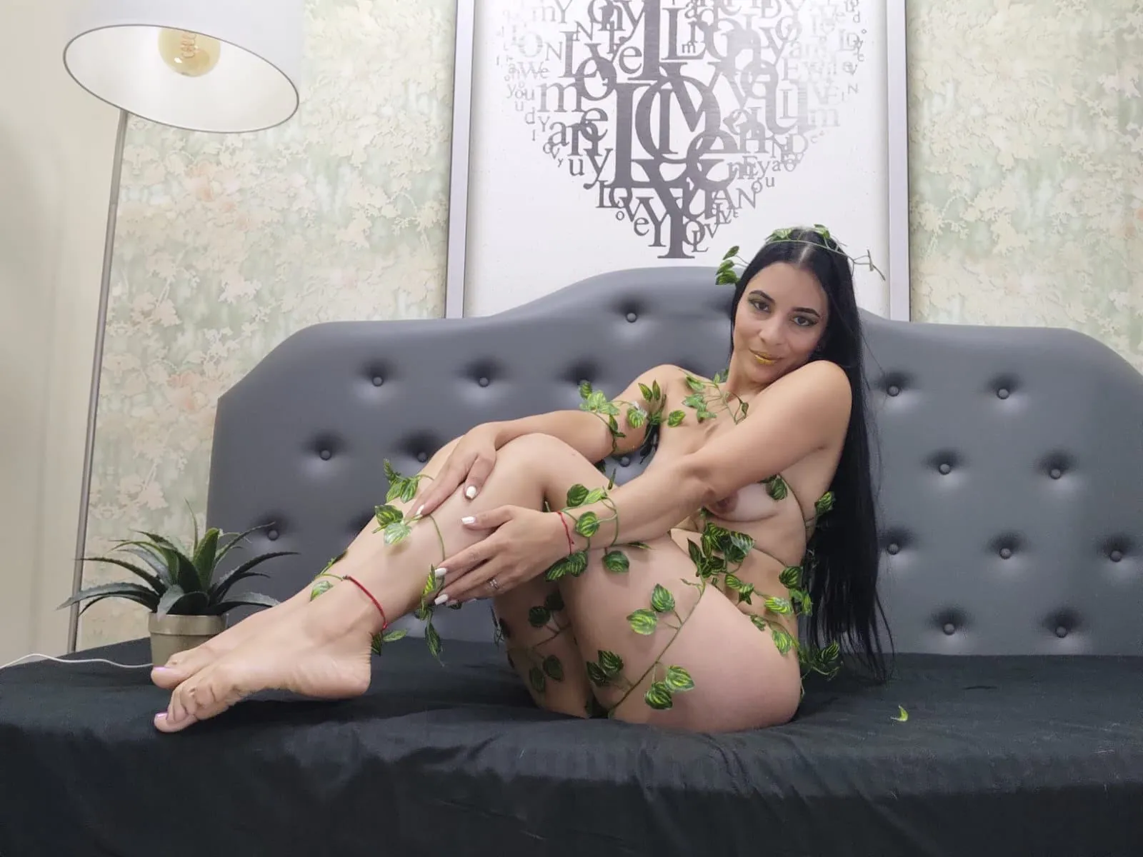 karolinebee profielfoto van cam model