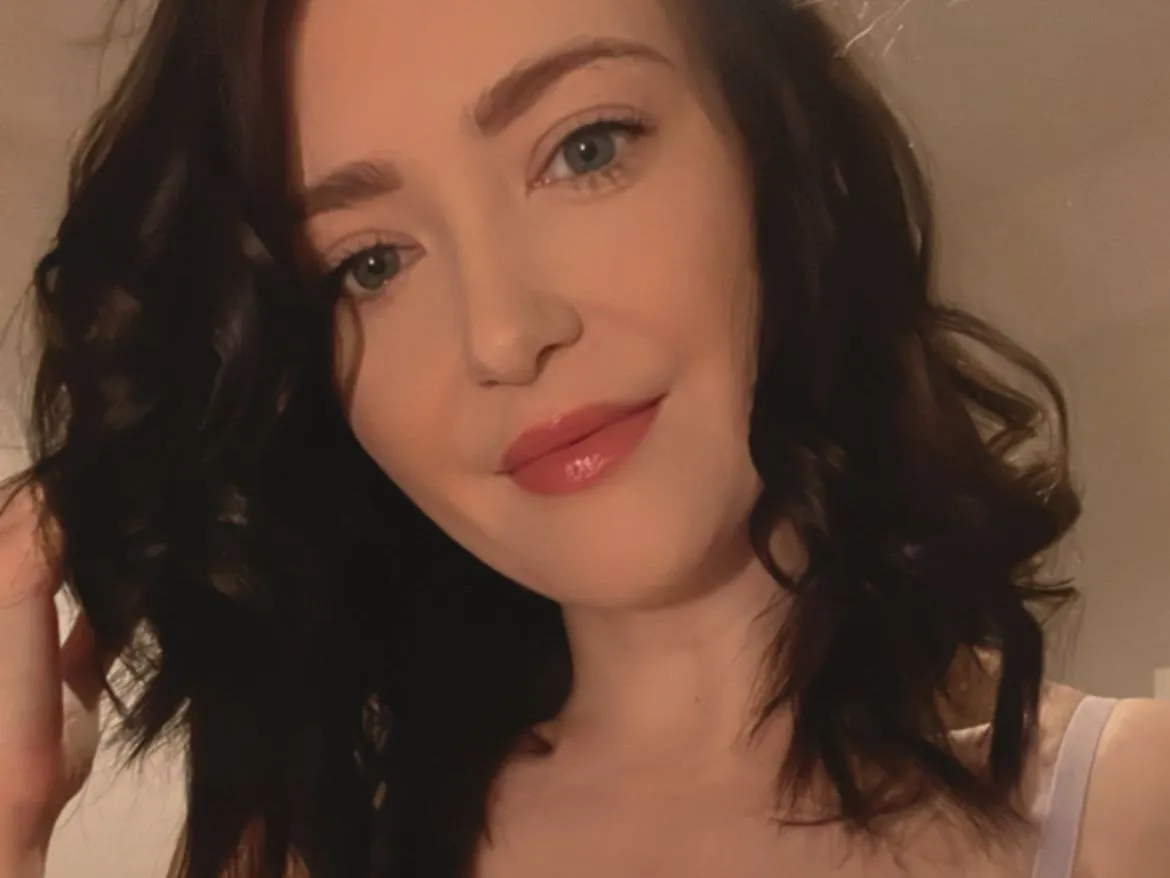 ArabellaLovesToPlay cam model profile picture