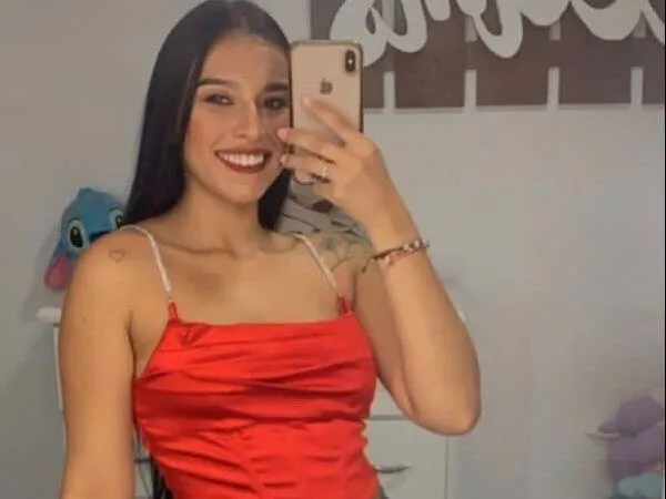 Imagen de perfil de modelo de cámara web de Yuliethhott