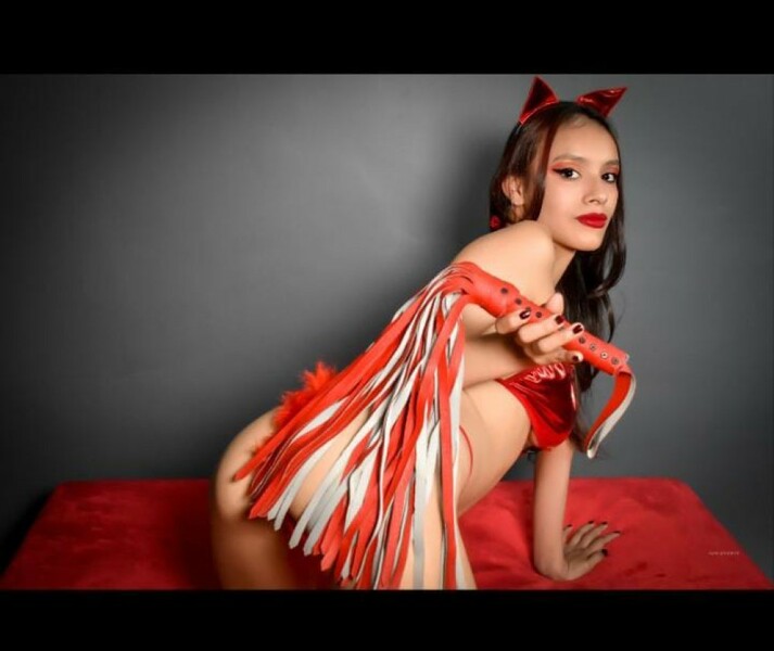 Utøver AndreinaBDSM Bilde 7