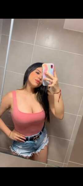 Performer BellaKeer Photo 2