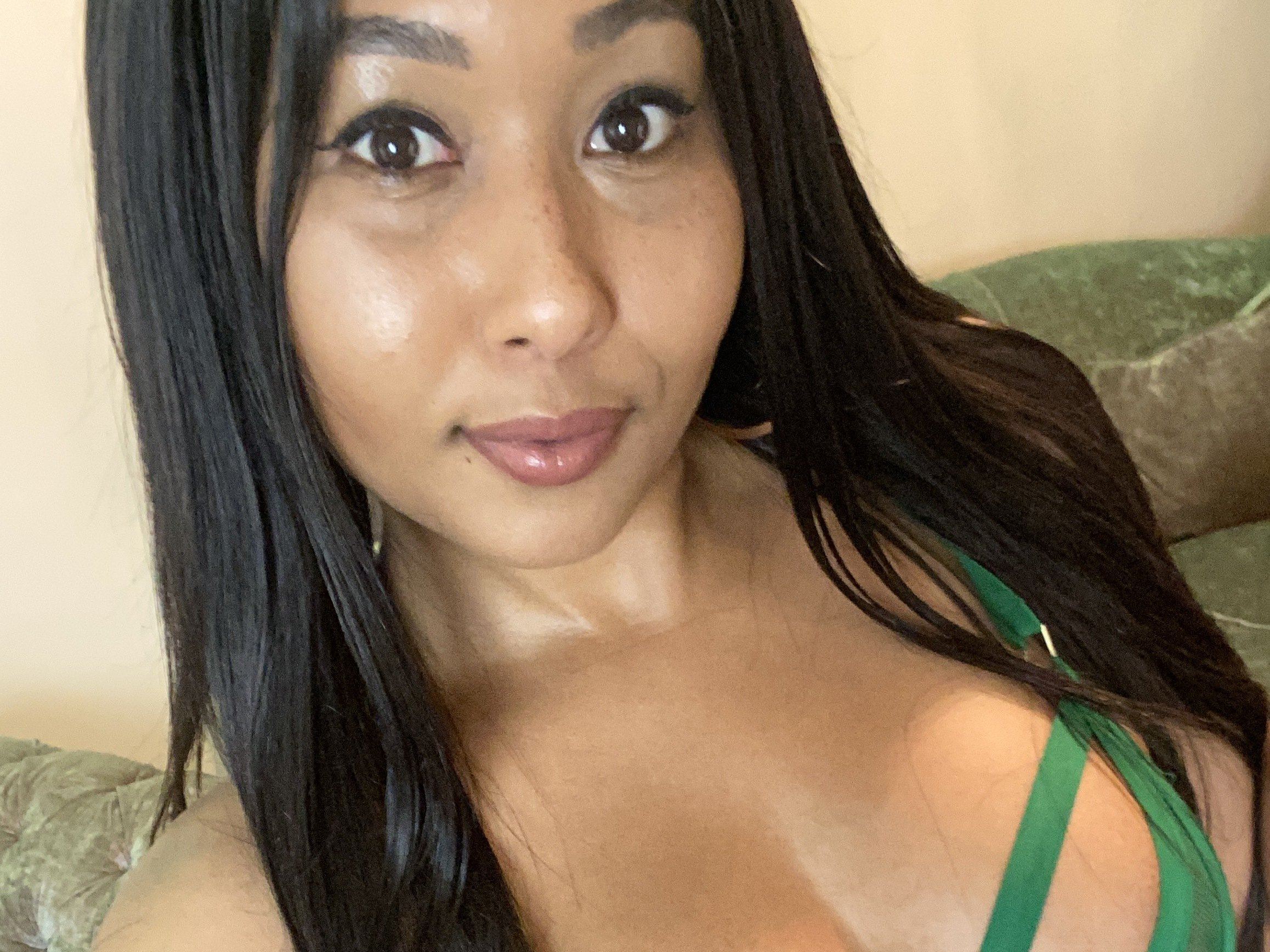MissJasmineUK profilbild på webbkameramodell