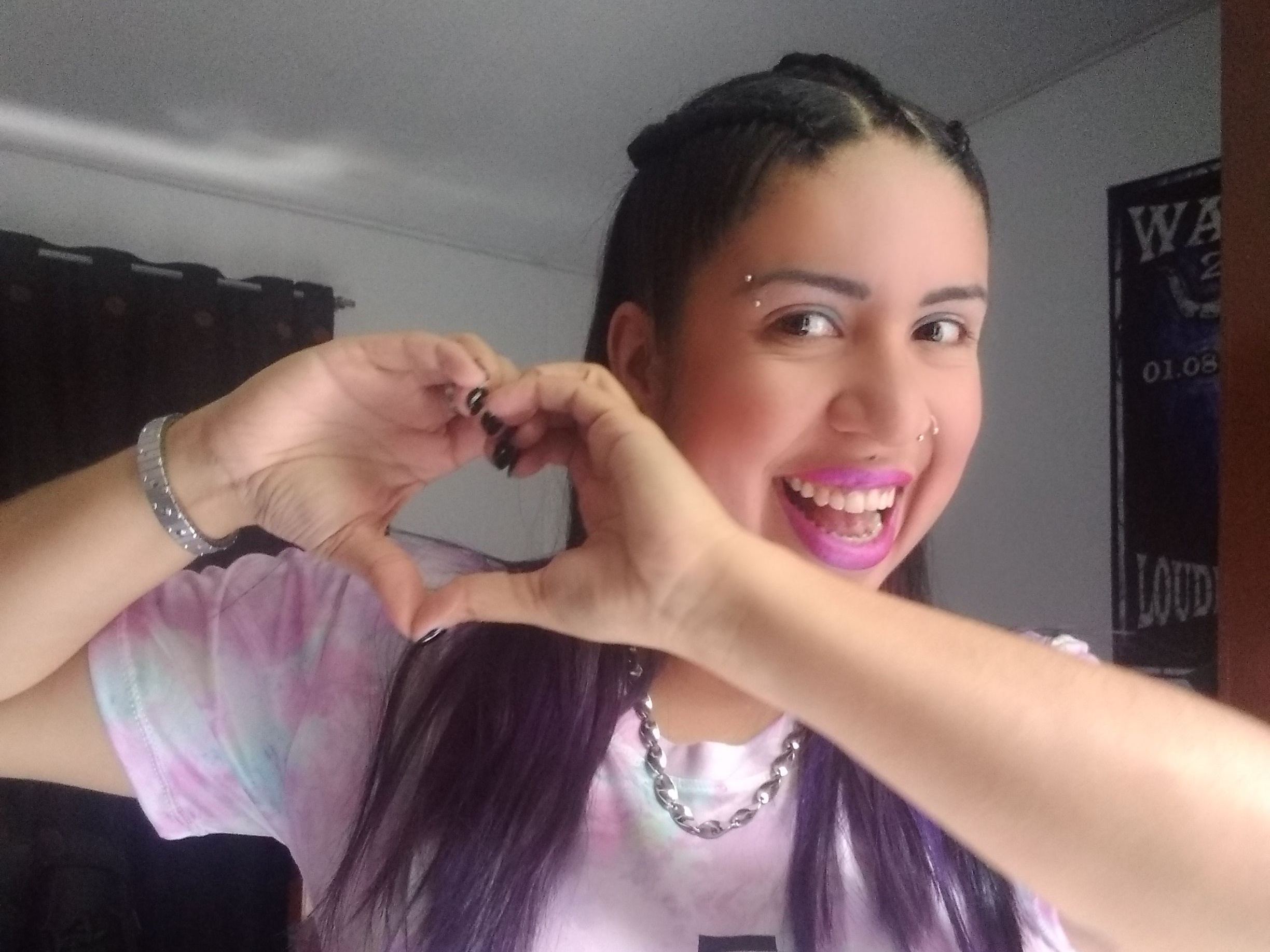 BrianaDonateli profielfoto van cam model