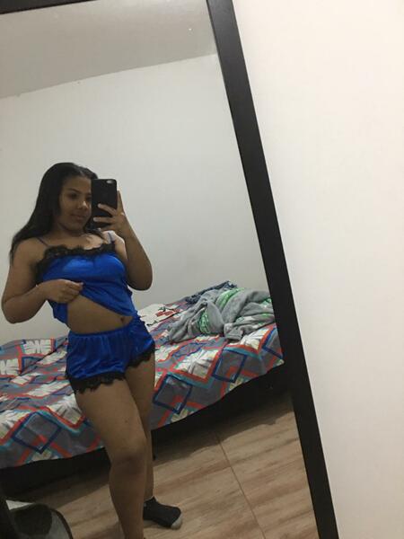 Performer Michelletyphom Photo 11