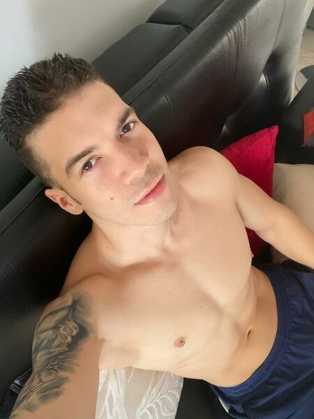 Performer KristoffAngel Photo 5