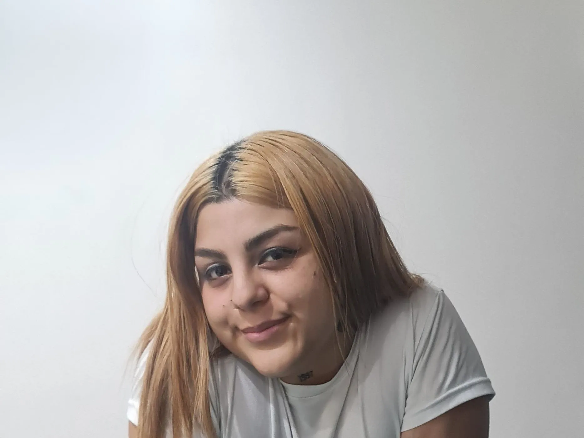 estefi77 profilbild på webbkameramodell
