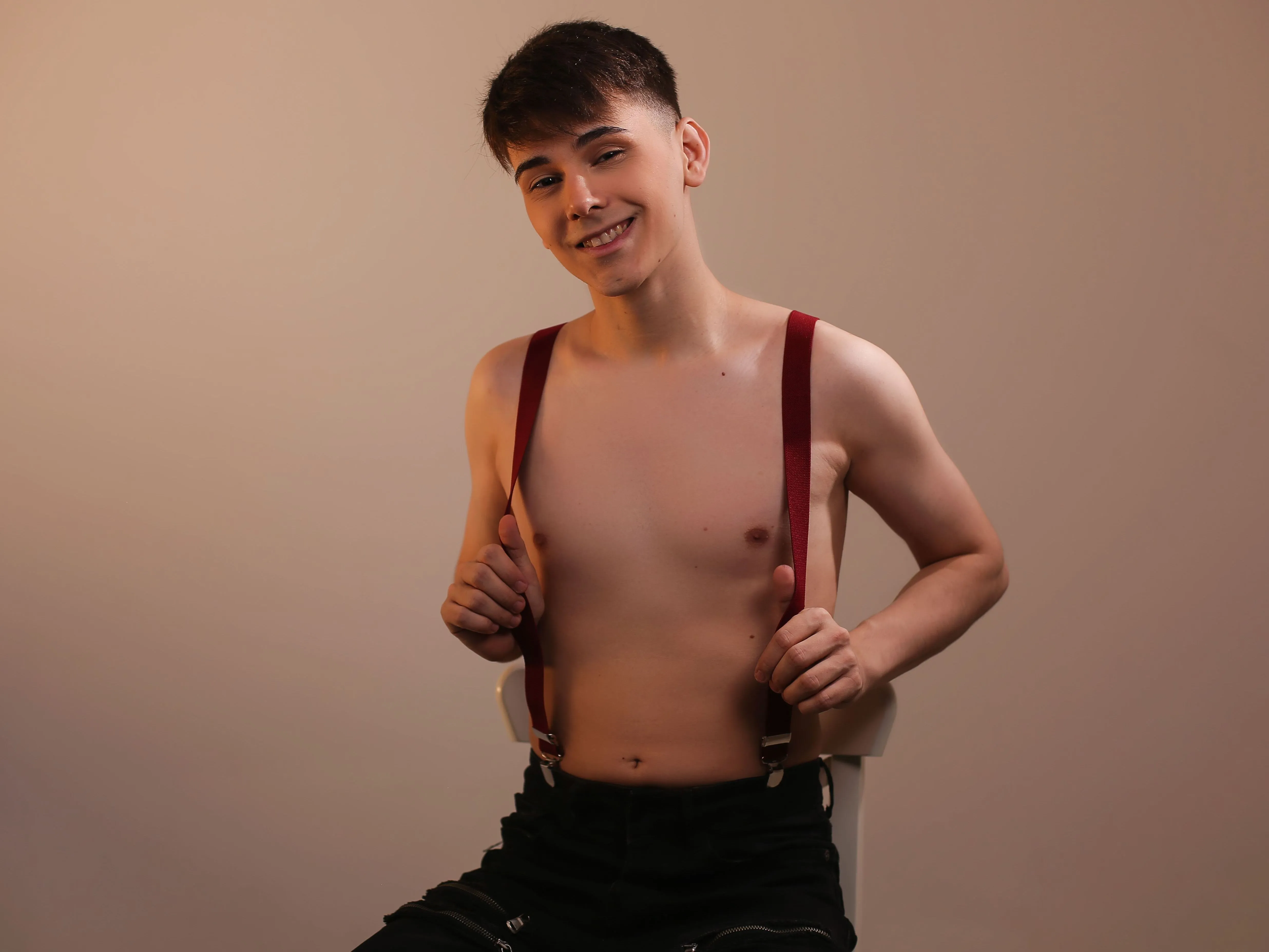 Imagen de perfil de modelo de cámara web de KevinDelvinX