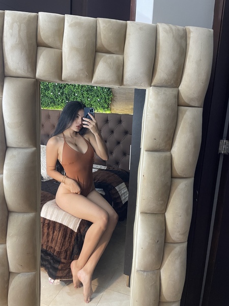 Interprete MeganRissi Foto 5