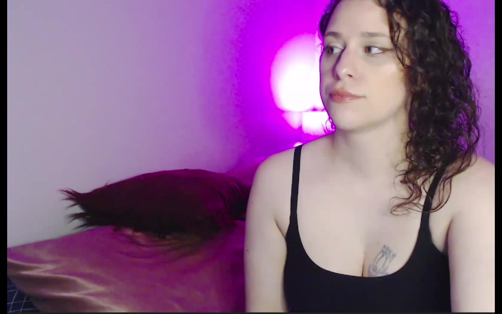 Intérprete IzziNicole Video 1