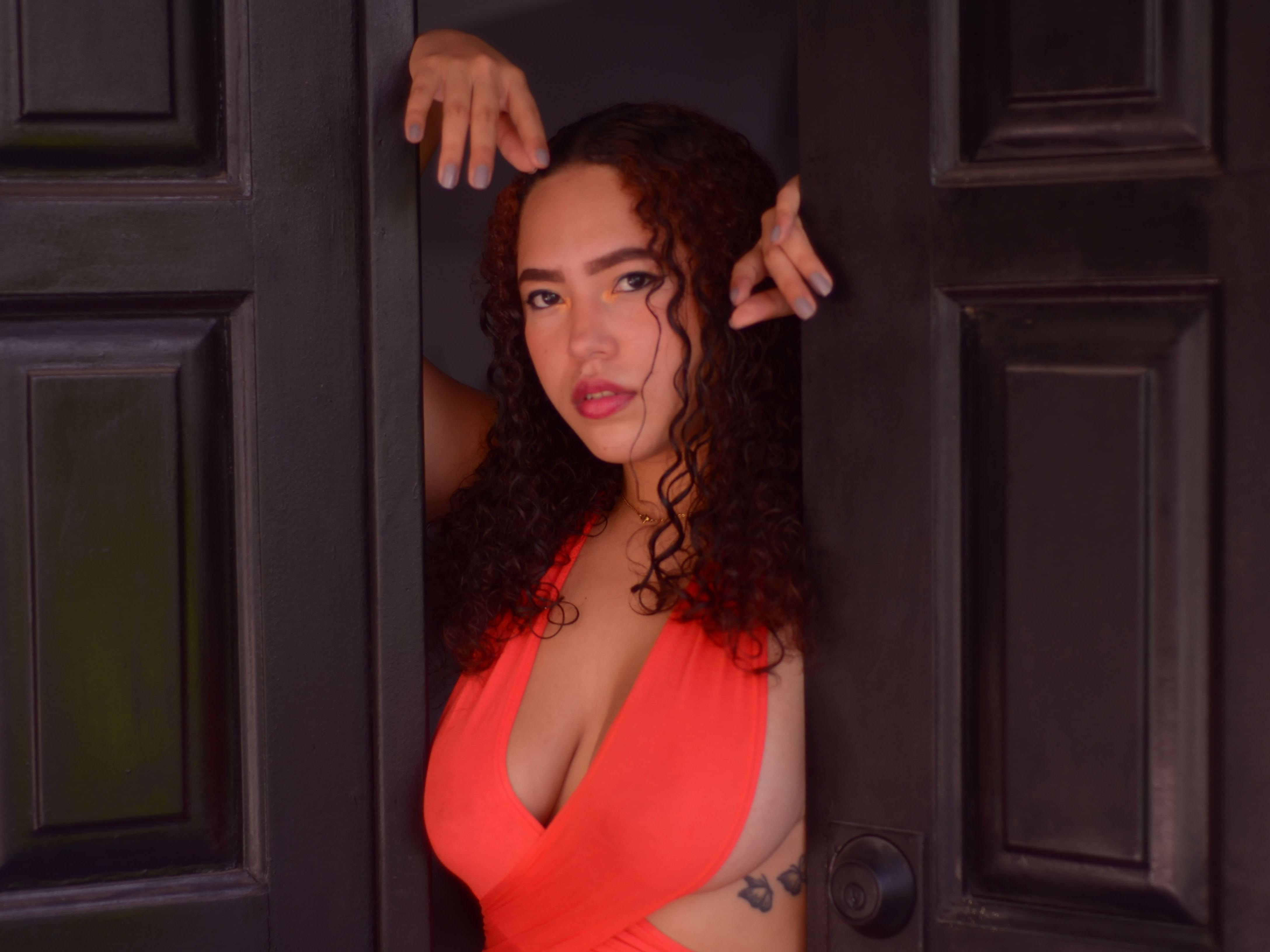 Imagen de perfil de modelo de cámara web de Meelissacollins