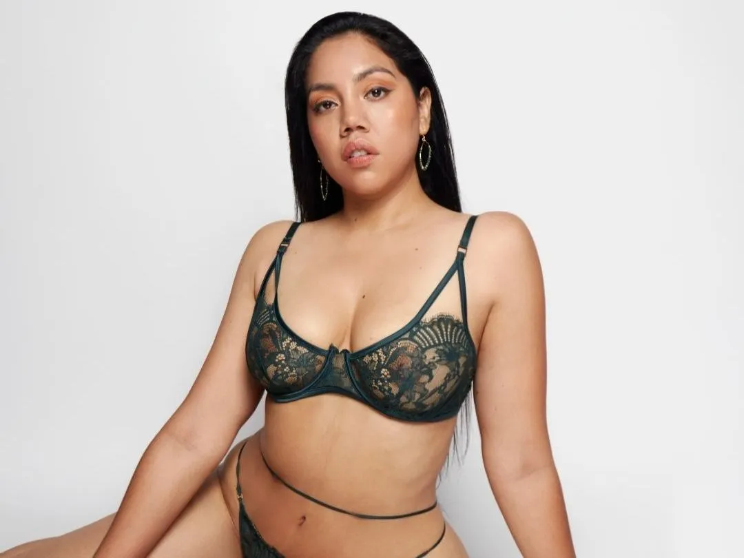 Imagen de perfil de modelo de cámara web de CelineHarris