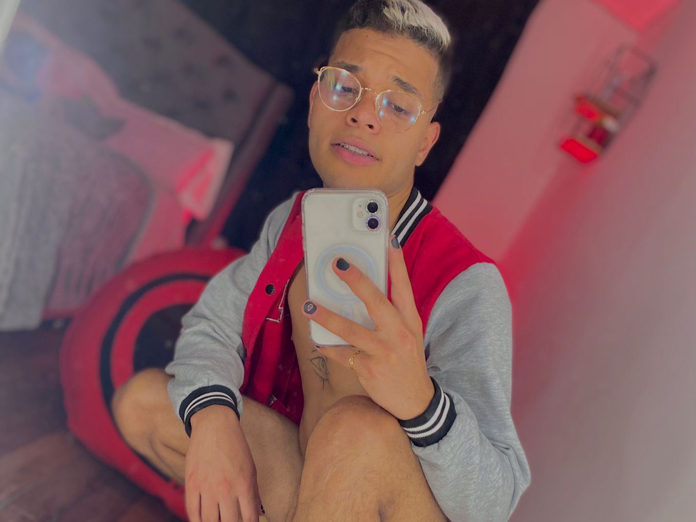 Foto de perfil de modelo de webcam de alejosanz18 