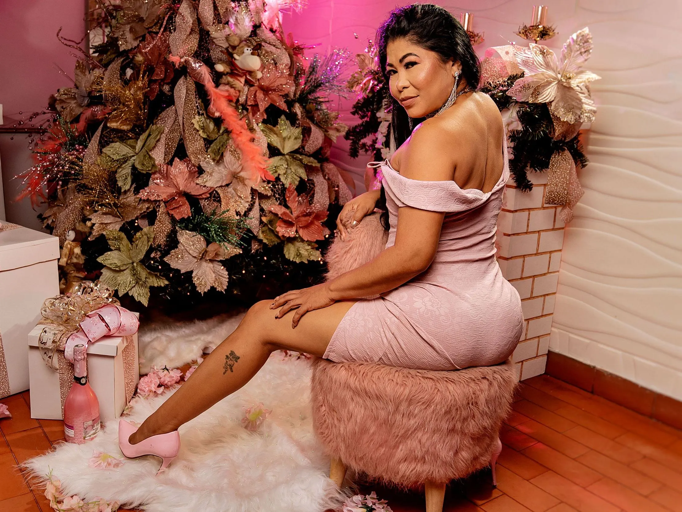 Imagen de perfil de modelo de cámara web de Zulayparker