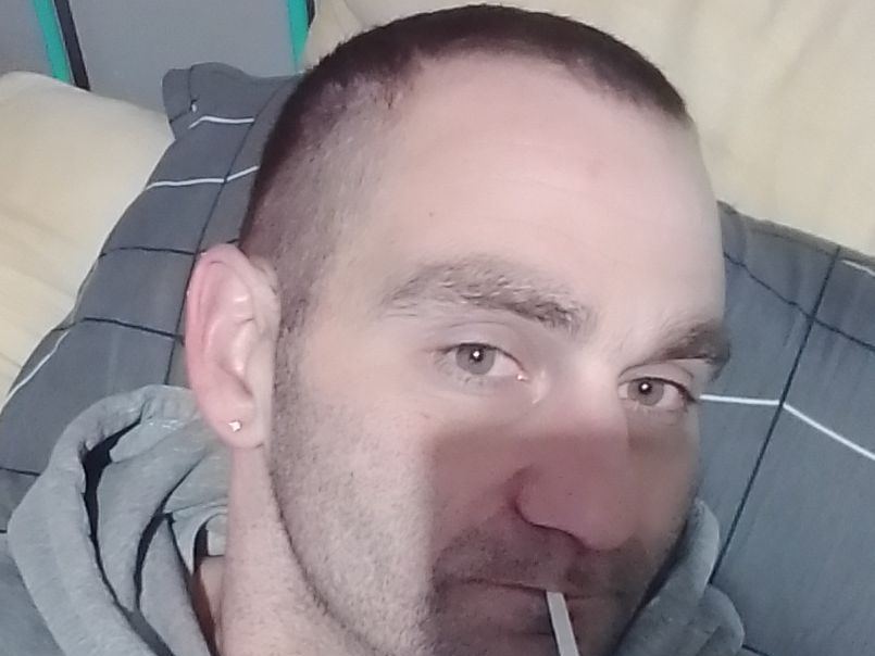 Imagen de perfil de modelo de cámara web de HUGEDONG