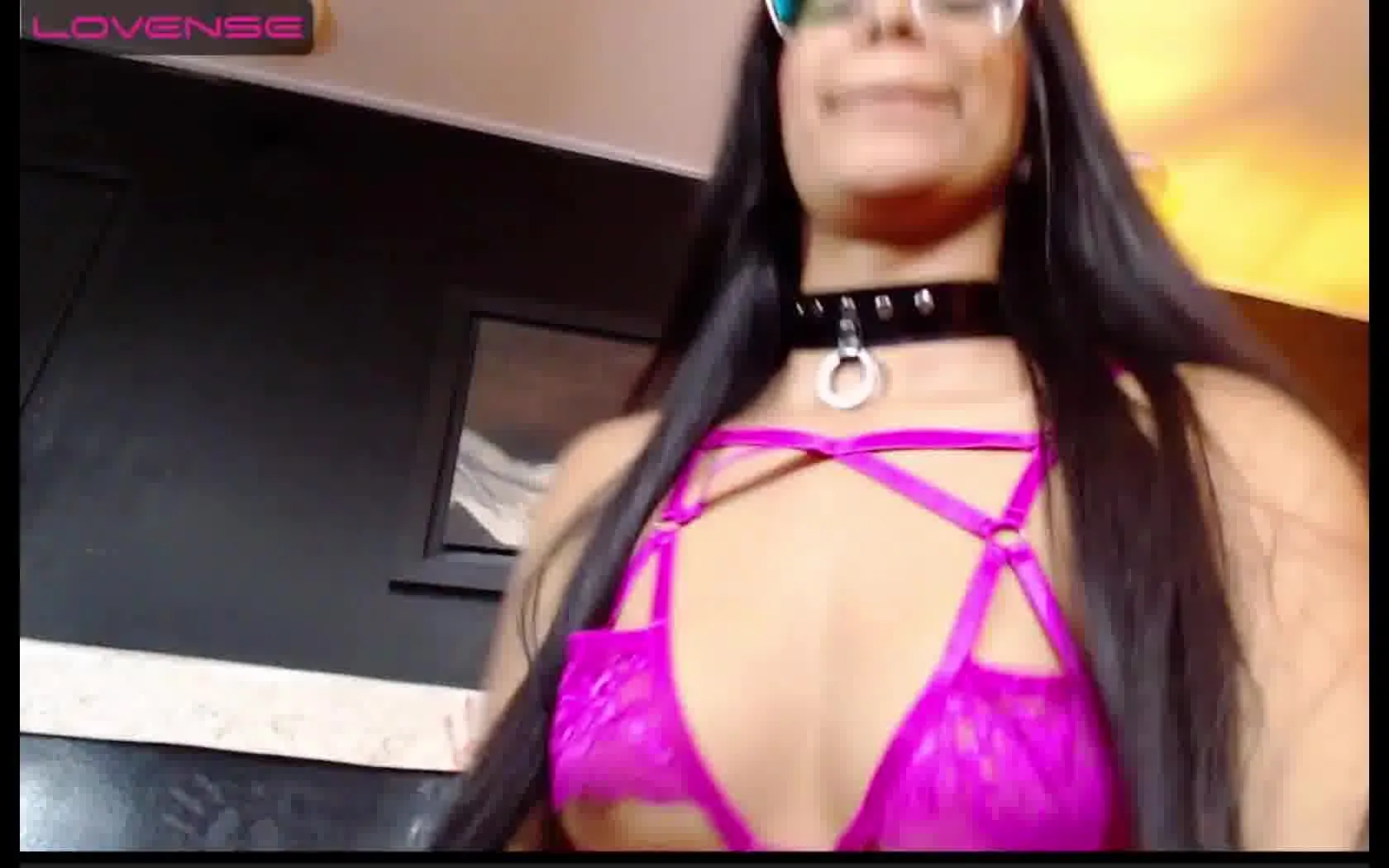 Interprète IsabellaaCash Vidéo 1