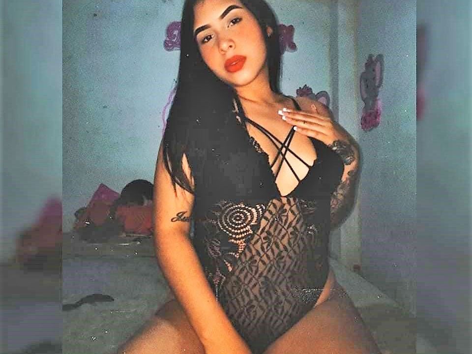 Imagen de perfil de modelo de cámara web de SharayFantasyWETT