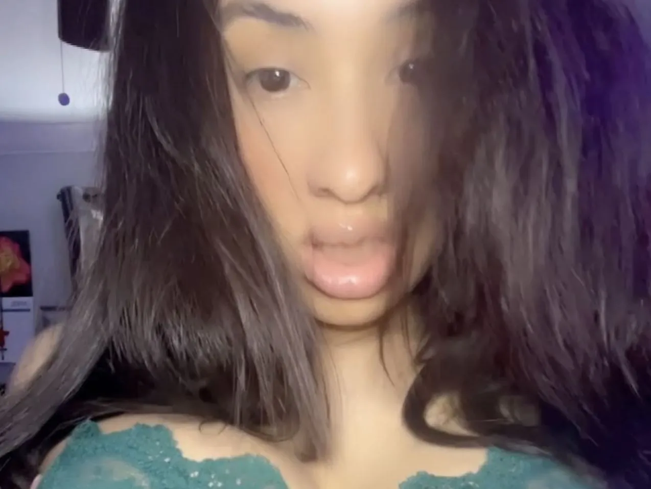 Imagen de perfil de modelo de cámara web de seductivegia