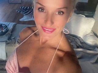 Profilbilde av SexySerbian webkamera modell
