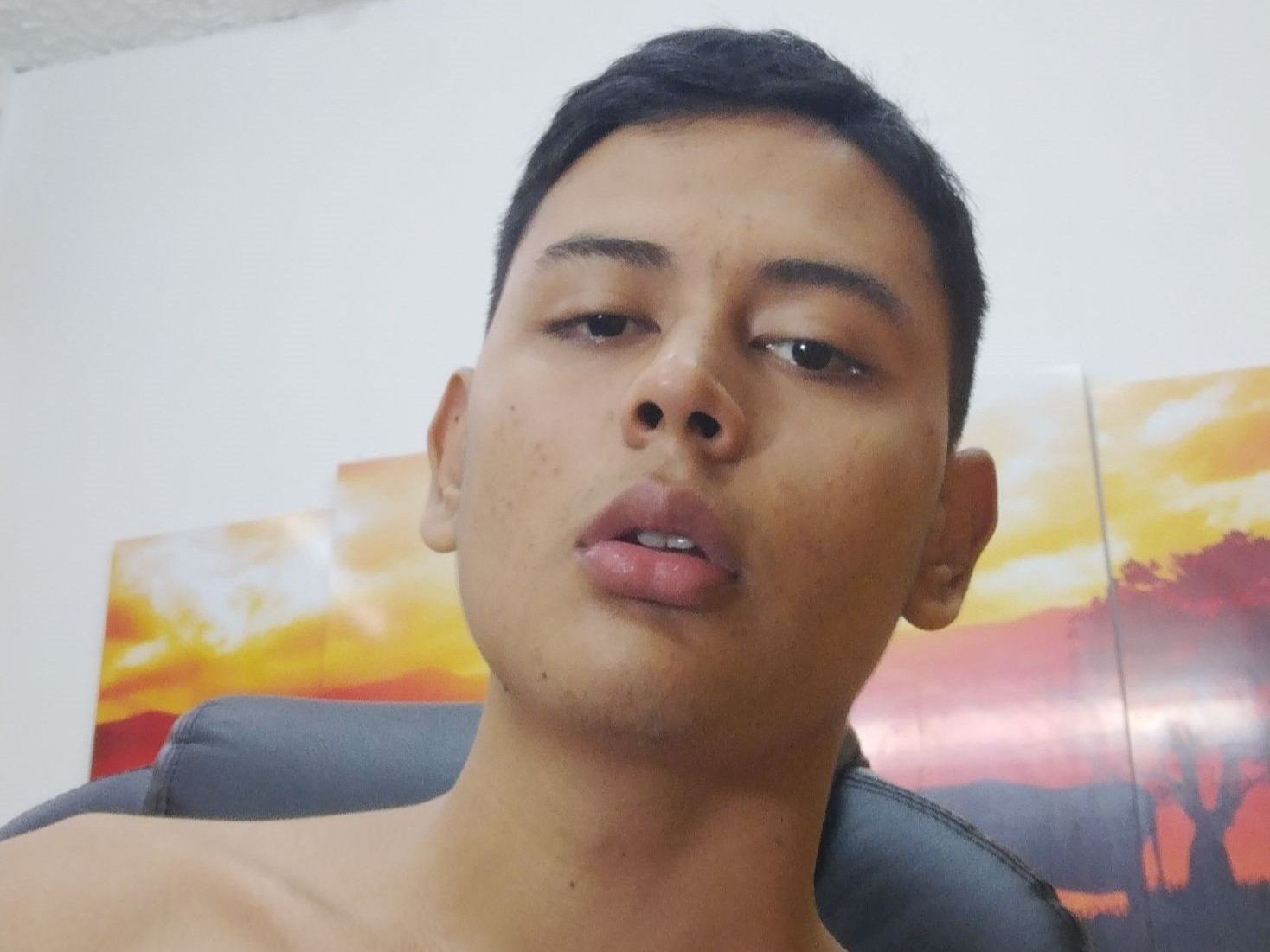 mikewolfsss profilbild på webbkameramodell