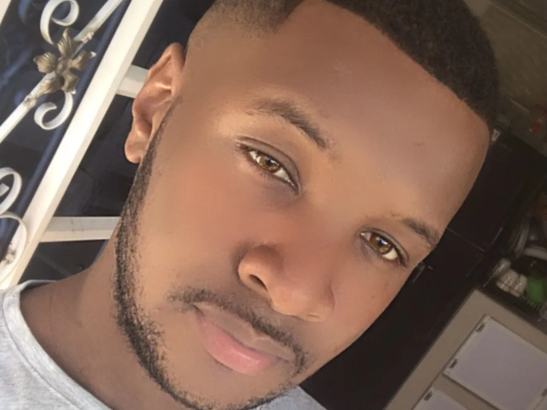 Imagen de perfil de modelo de cámara web de LORD11INCHES