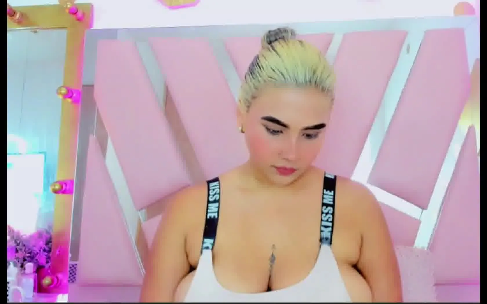 Artista KaiaBrown Video 1