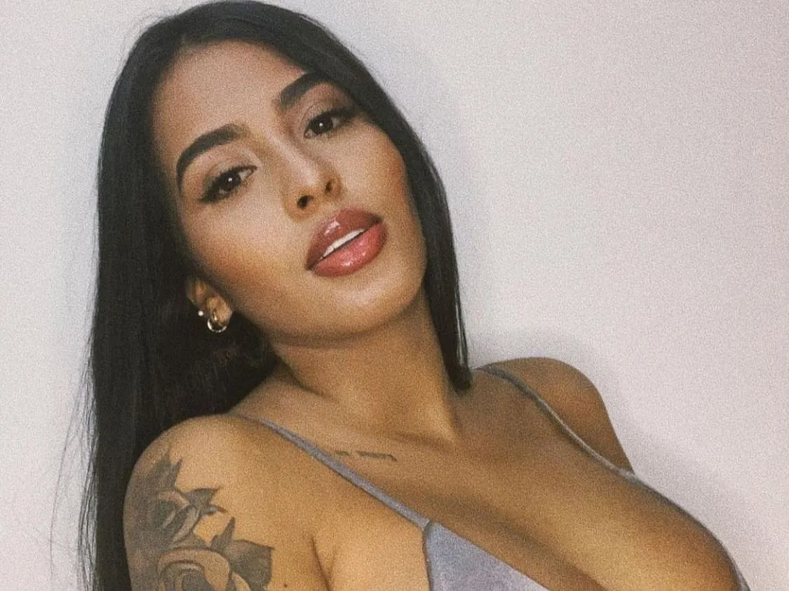 Abriilmiller profielfoto van cam model