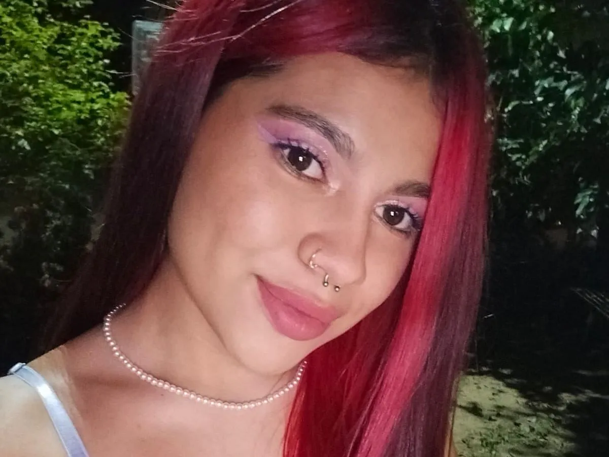 AngieLowen cam model profile picture