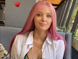 Danyelasunny profilbild på webbkameramodell