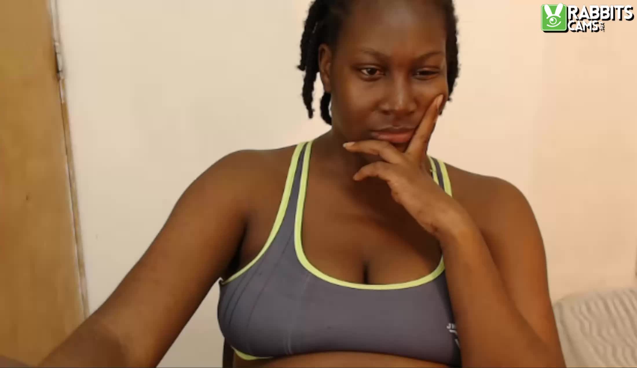 Intérprete dannajonez Video 1