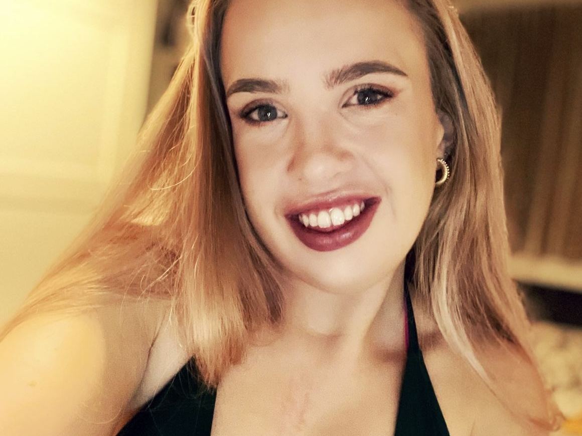 AmorousAlys cam model profile picture