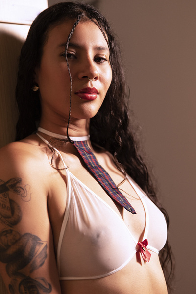 Artist NatashaHuges Foto 3