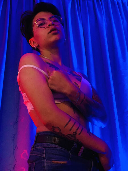 Performer SabrinaMillstone Photo 9