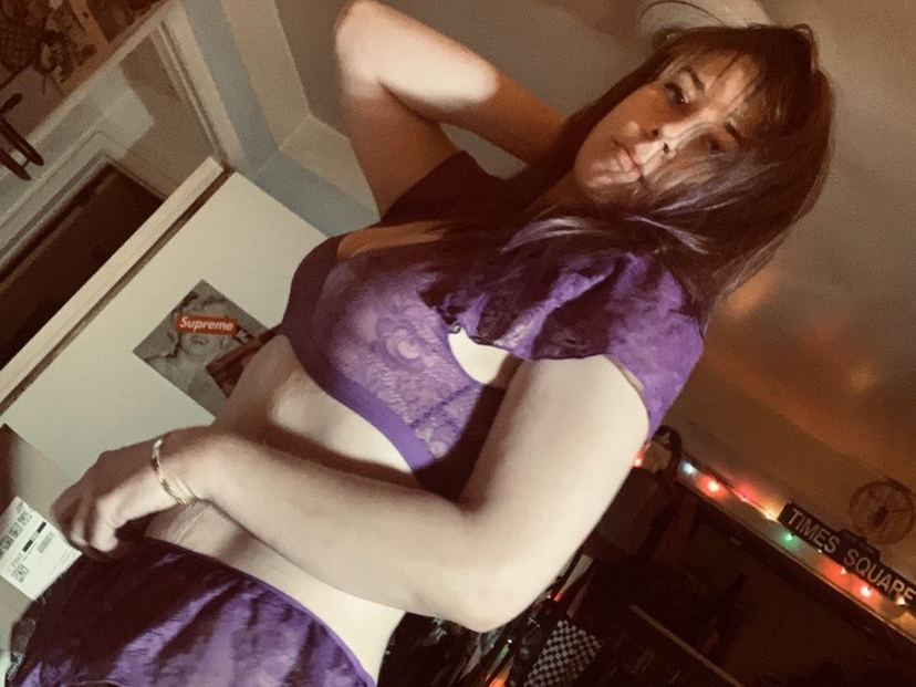 Image de profil du modèle de webcam Suepreme