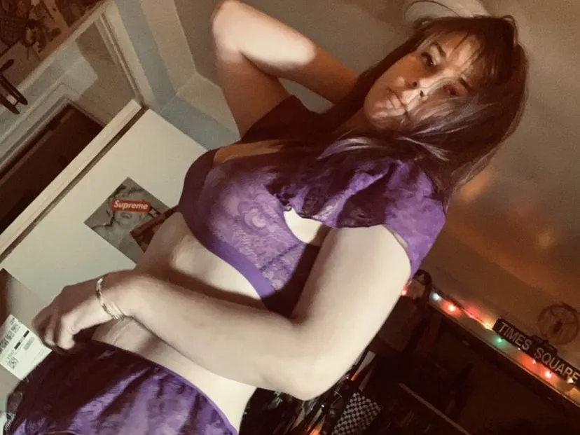 Image de profil du modèle de webcam Suepreme