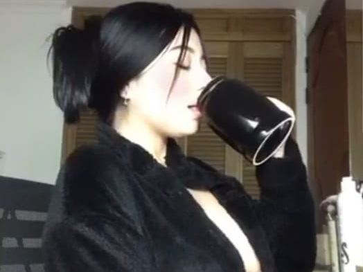 OrianaBryn profilbild på webbkameramodell