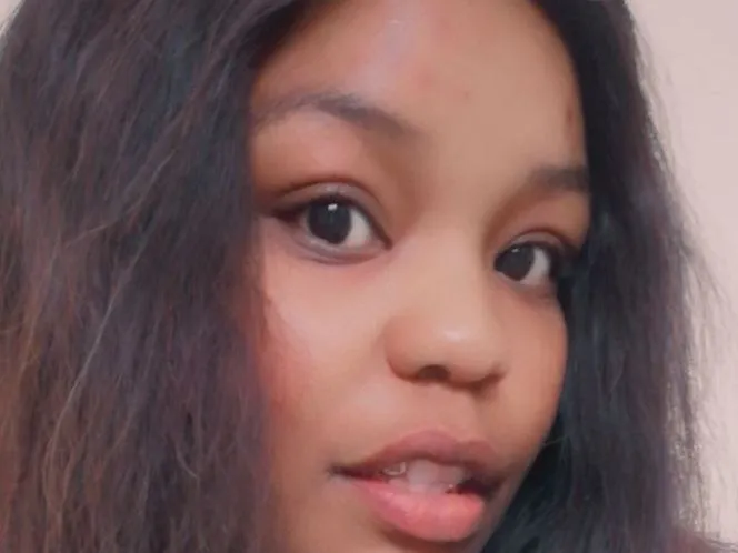 Juicyboobs40DD profilbild på webbkameramodell