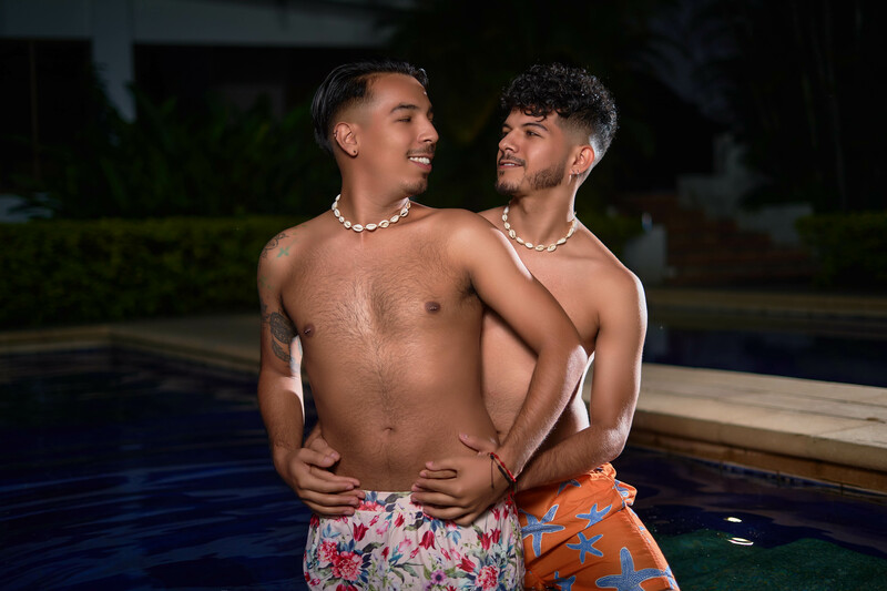 Performer DamiannAndOliver Photo 3